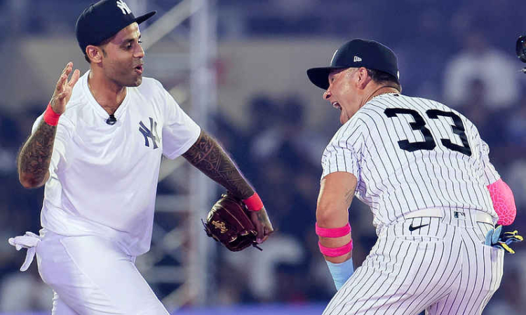 Former MLB stars help kids swing  for fences in cricket-mad Mumbai